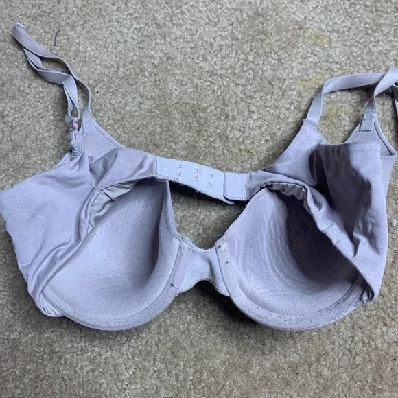 Victoria’s Secret Uplift Demi Demi grey bra - Picture 2 of 3